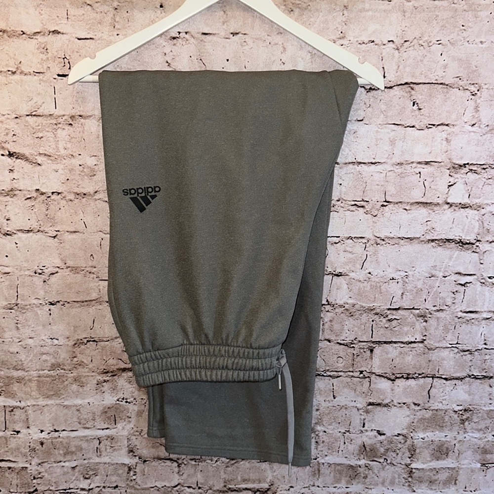 Men’s 2XL Adidas Grey Sweatpants